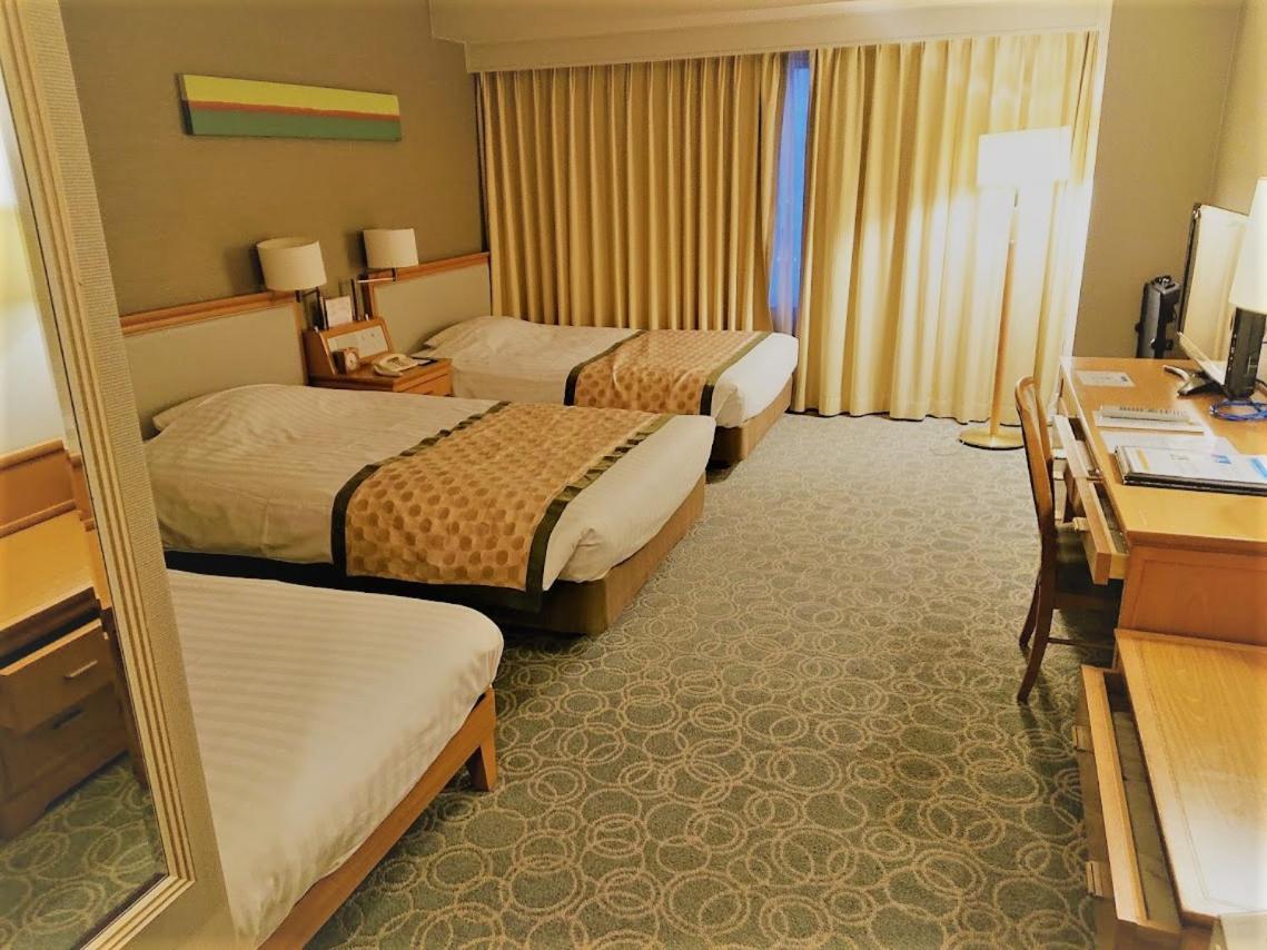 Jr Hotel Clement Токушима Екстериор снимка