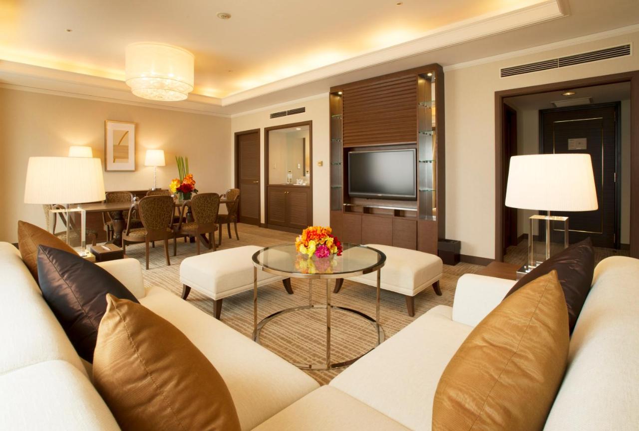 Jr Hotel Clement Токушима Екстериор снимка