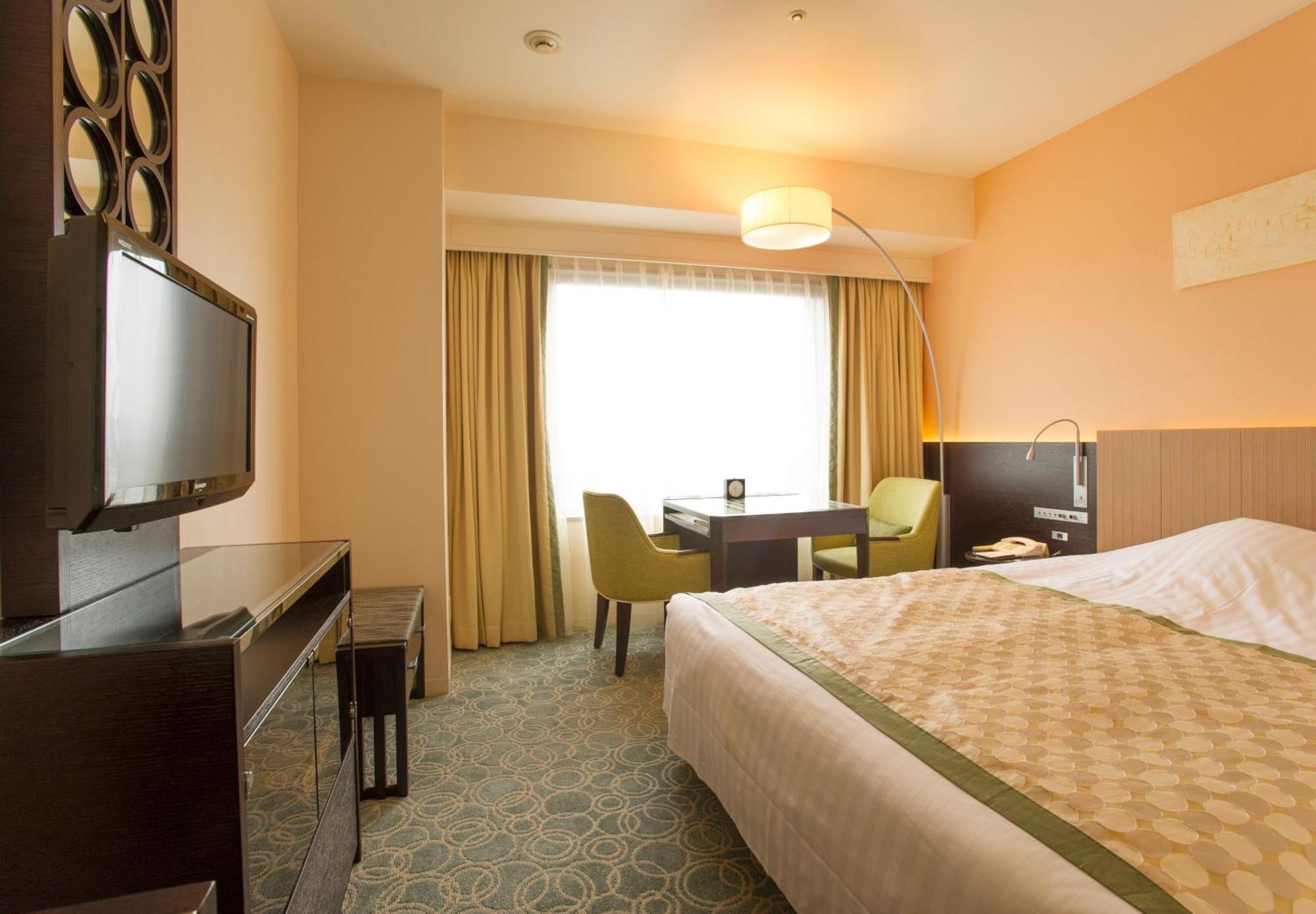 Jr Hotel Clement Токушима Екстериор снимка