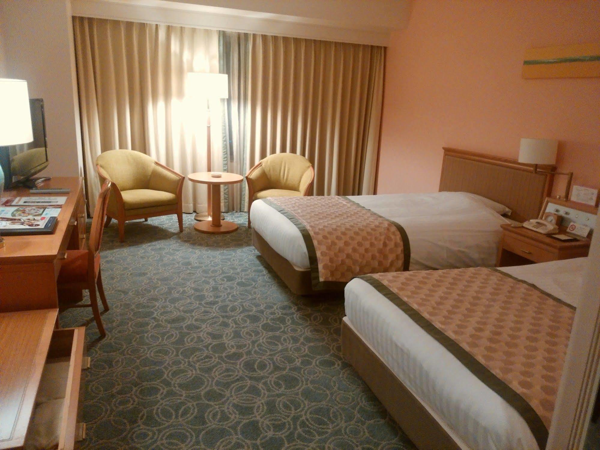Jr Hotel Clement Токушима Екстериор снимка