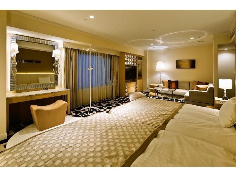 Jr Hotel Clement Токушима Екстериор снимка